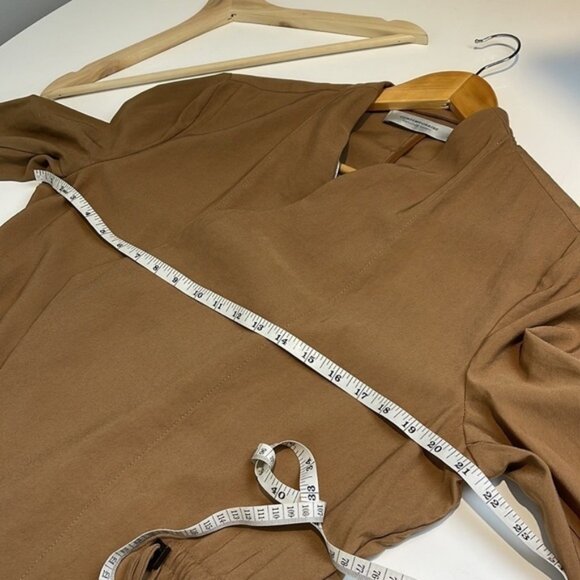 Simons contemporaine camel blazer size medium - Picture 5 of 7